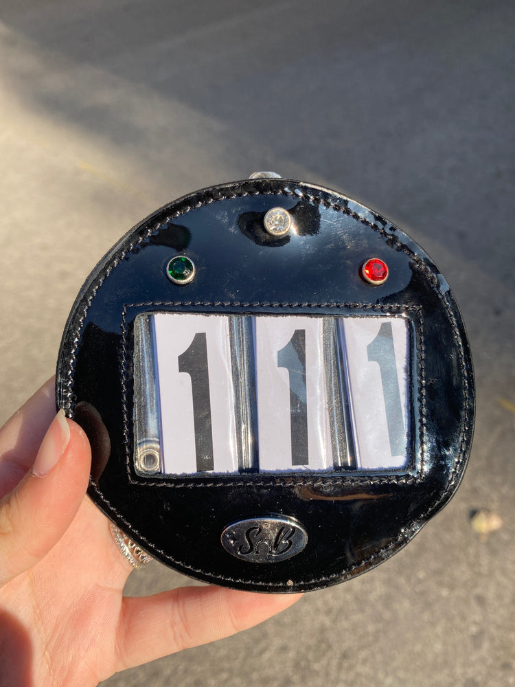 Targa con numero di cavallo glitterato